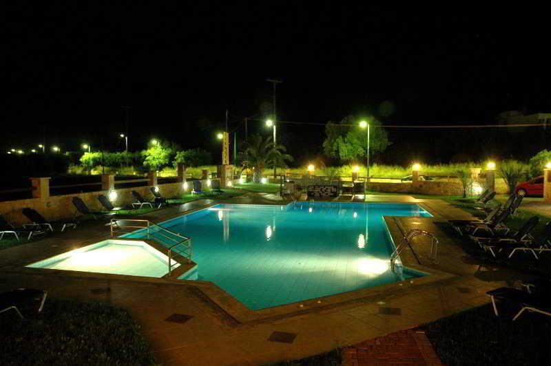 Danelis Studios & Apartments Malia  Bagian luar foto