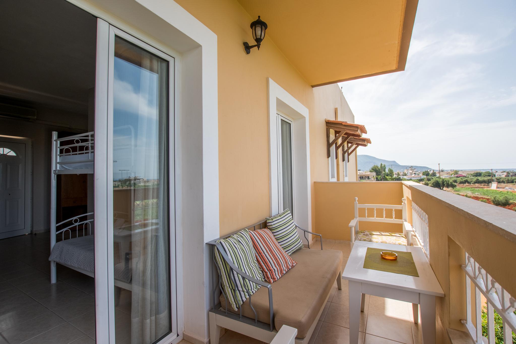 Danelis Studios & Apartments Malia  Bagian luar foto