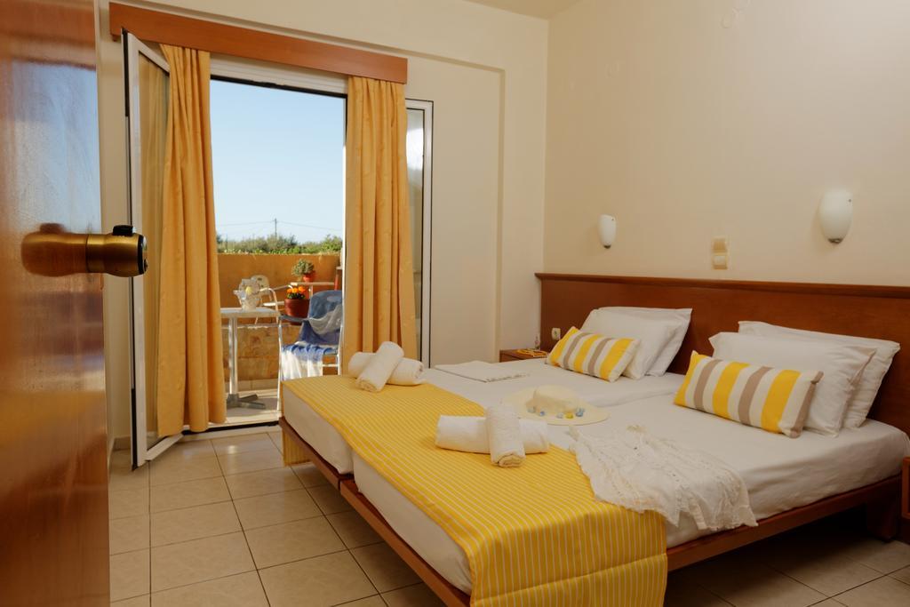 Danelis Studios & Apartments Malia  Bagian luar foto