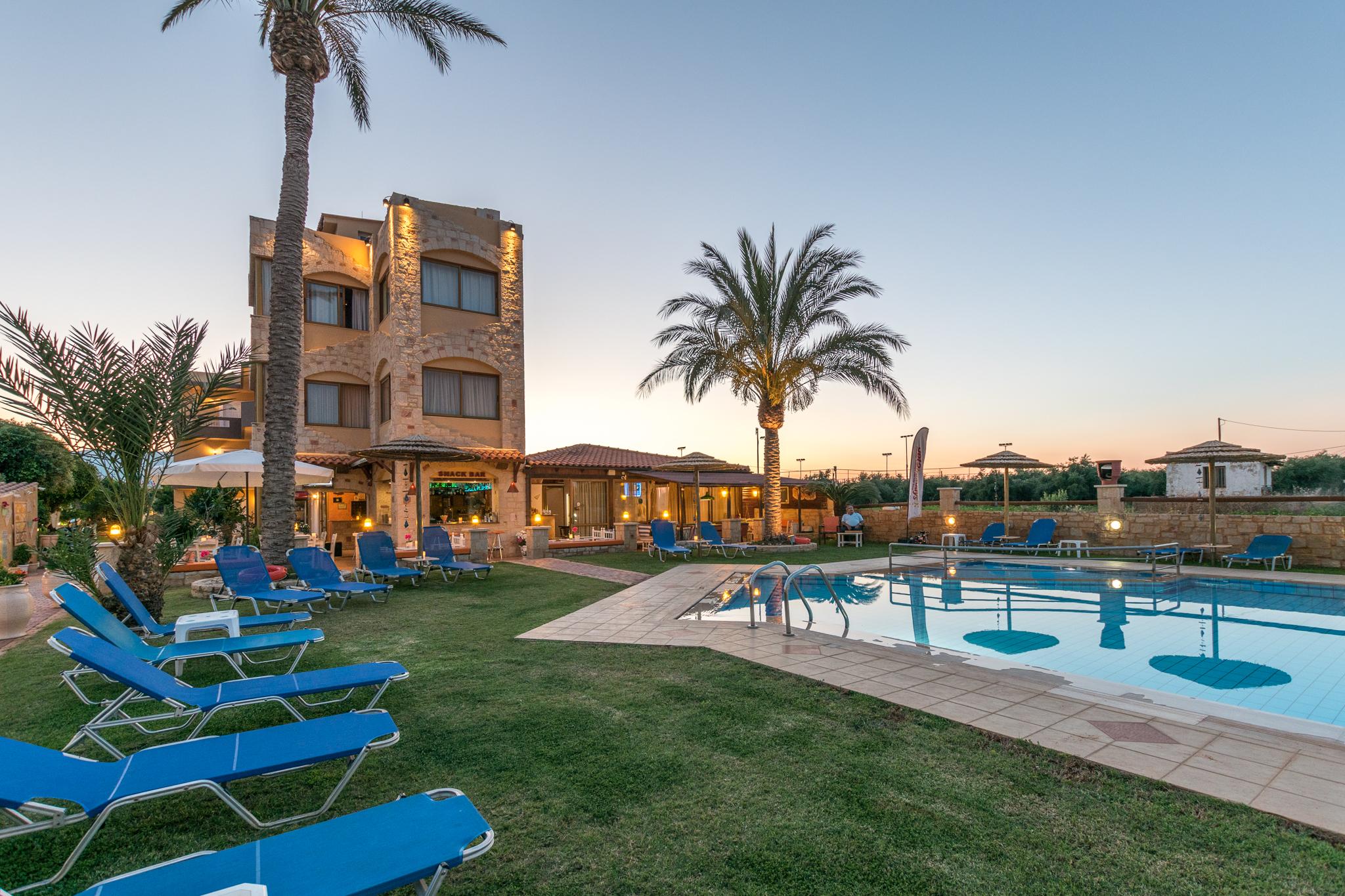 Danelis Studios & Apartments Malia  Bagian luar foto